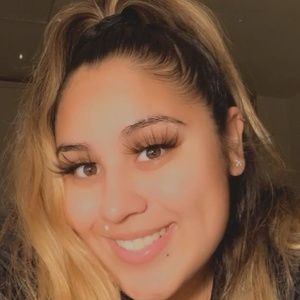 Meet your Posher, Isabel